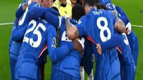 费耶诺德斯特林表现不佳，前荷兰国脚建议其退役